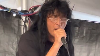 Watch: ANTHRAX's JOEY BELLADONNA Sings Karaoke-Style Covers Of DIO, JETHRO TULL, RUSH And VAN HALEN
